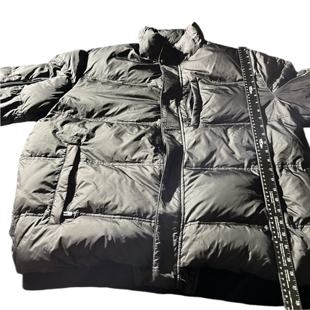 T-TECH By TUMI XL black puffer Coat / jacket 80% down 20% feather